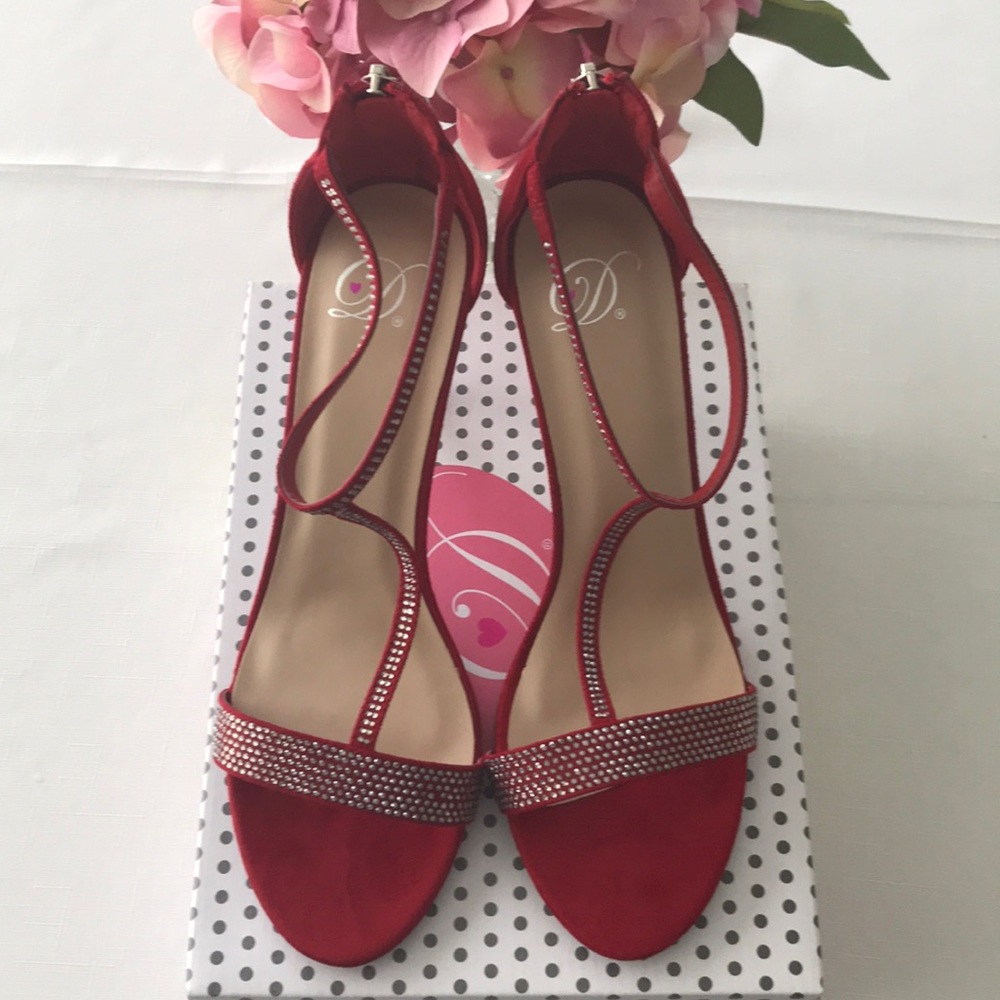 Red Suede/ Silver Dress Sandals 3 1/2’ Heel. Suede